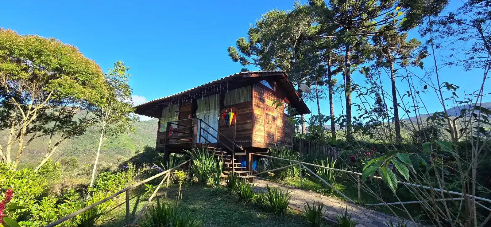 Bangalô Premium Casa do lago Caparaó